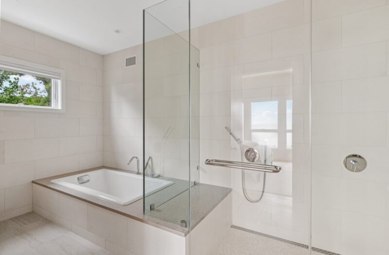 Jr Master Bath