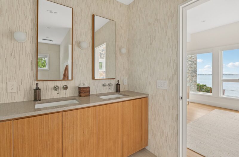 Jr Master Bath